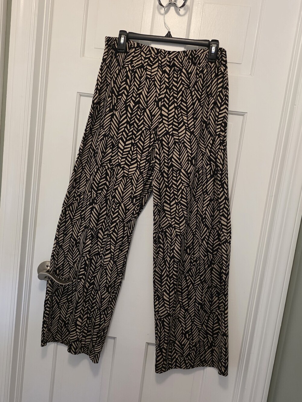 AB Studio Black & Beige Leaf-Print Wide Leg Knit Pullin Pants Size XL, Boho, Cas